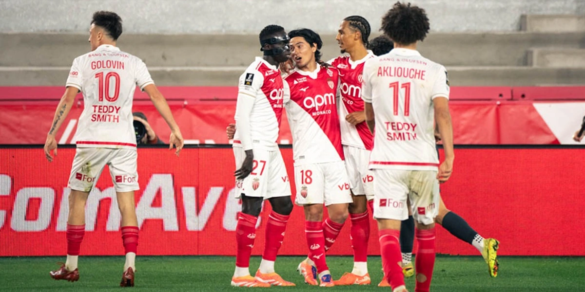 Gol-Penentu-dan-Kartu-Merah-yang-Mengubah-Laga