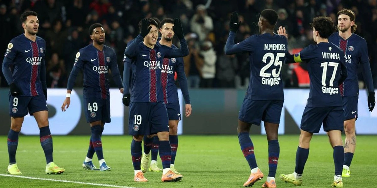 PSG-Hajar-Rennes-5-0,-Kvaratskhelia-dan-Mayulu-Bersinar-di-Parc-des-Princes